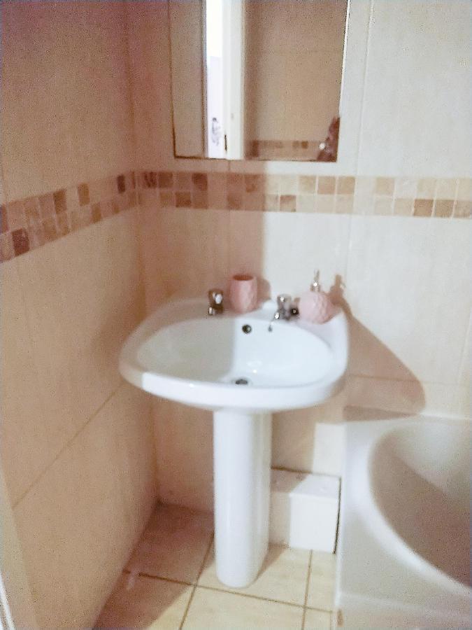 Double Room Close To Bradford University And City Centre Exterior photo