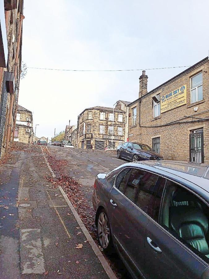 Double Room Close To Bradford University And City Centre Exterior photo